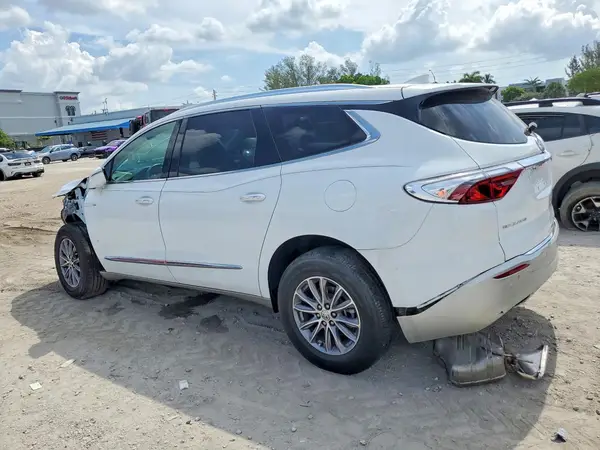 5GAERBKW3PJ162526 2023 BUICK ENCLAVE - Image 2