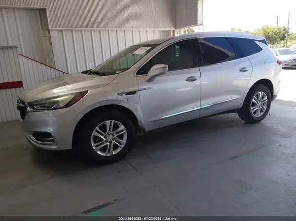 5GAERBKW4JJ135441 2018 BUICK ENCLAVE - Image 2