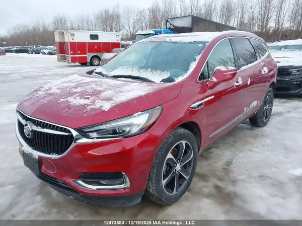 5GAERBKW4JJ209389 2018 BUICK ENCLAVE - Image 2