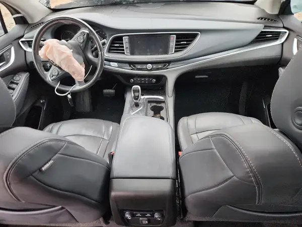 5GAERBKW4JJ234969 2018 BUICK ENCLAVE - Image 8