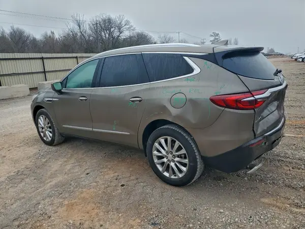 5GAERBKW4LJ136446 2020 BUICK ENCLAVE - Image 2
