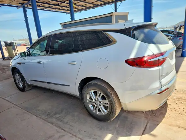 5GAERBKW4LJ160844 2020 BUICK ENCLAVE - Image 2