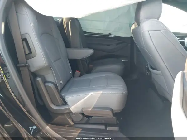 5GAERBKW4PJ134394 2023 BUICK ENCLAVE - Image 8