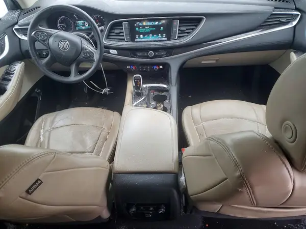 5GAERBKW5JJ143015 2018 BUICK ENCLAVE - Image 8