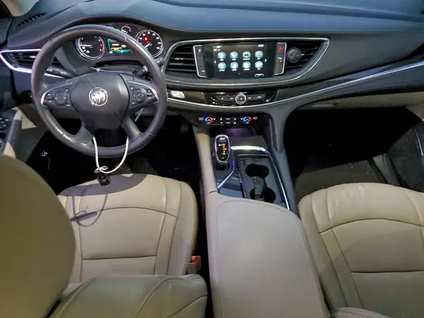 5GAERBKW5JJ147095 2018 BUICK ENCLAVE - Image 8