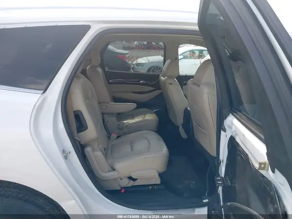 5GAERBKW5JJ159814 2018 BUICK ENCLAVE - Image 8
