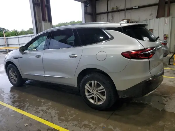 5GAERBKW5JJ172790 2018 BUICK ENCLAVE - Image 2