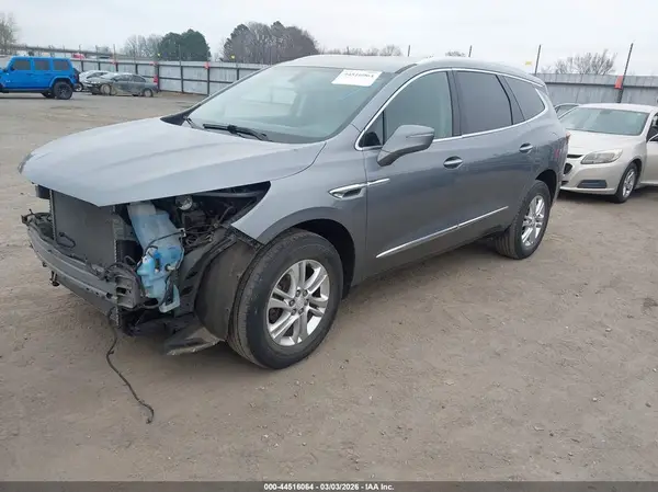 5GAERBKW5JJ209286 2018 BUICK ENCLAVE - Image 2