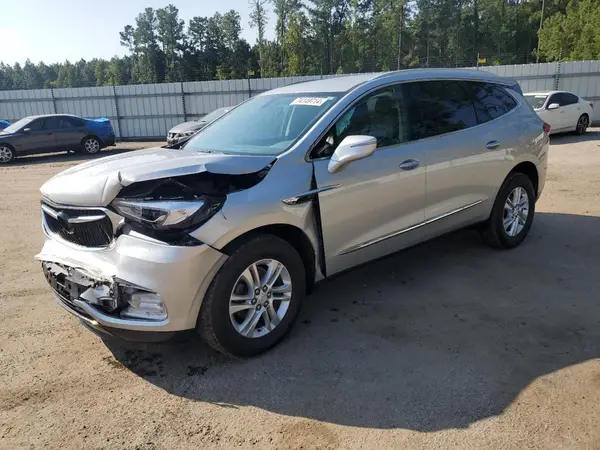 5GAERBKW5JJ210986 2018 BUICK ENCLAVE - Image 1