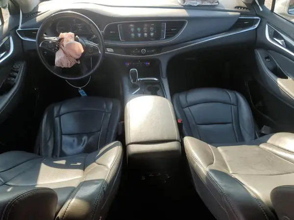 5GAERBKW5JJ210986 2018 BUICK ENCLAVE - Image 8