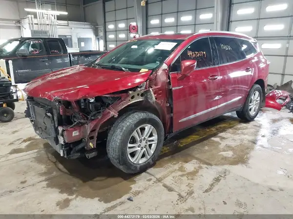 5GAERBKW5JJ228632 2018 BUICK ENCLAVE - Image 2