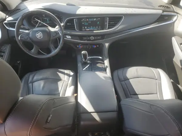 5GAERBKW5JJ240117 2018 BUICK ENCLAVE - Image 8