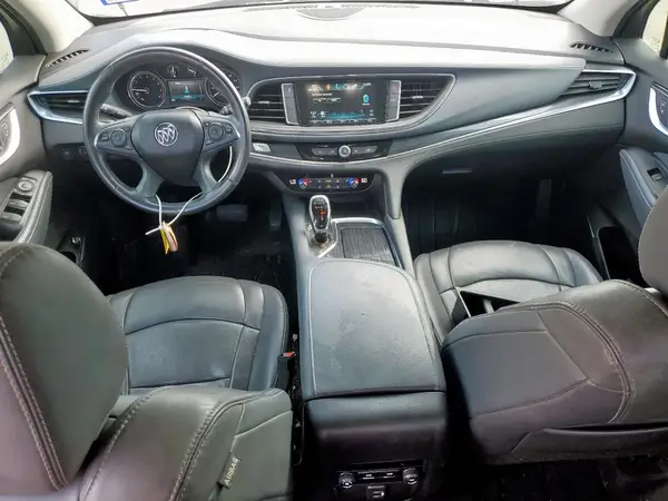 5GAERBKW5JJ240392 2018 BUICK ENCLAVE - Image 8