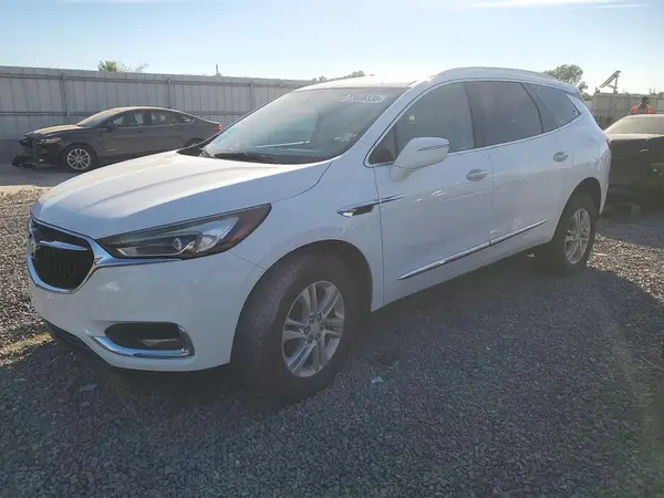 5GAERBKW5JJ252588 2018 BUICK ENCLAVE - Image 1