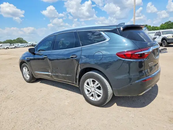 5GAERBKW5JJ256477 2018 BUICK ENCLAVE - Image 2