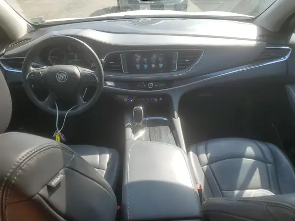 5GAERBKW5JJ262764 2018 BUICK ENCLAVE - Image 8
