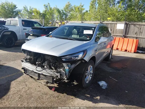 5GAERBKW5JJ267303 2018 BUICK ENCLAVE - Image 2