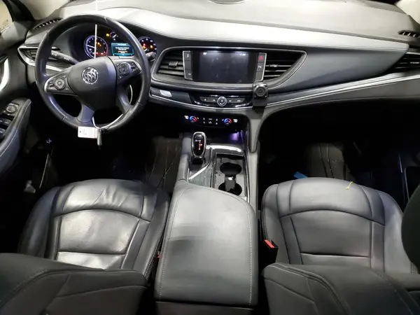 5GAERBKW5JJ285056 2018 BUICK ENCLAVE - Image 8