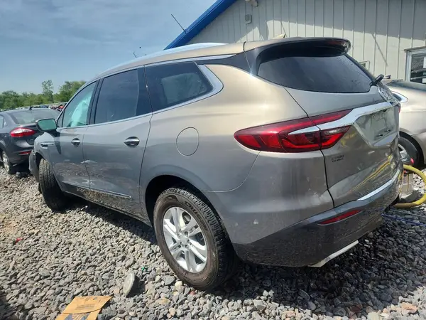 5GAERBKW5KJ161063 2019 BUICK ENCLAVE - Image 2