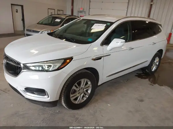 5GAERBKW5KJ162844 2019 BUICK ENCLAVE - Image 2
