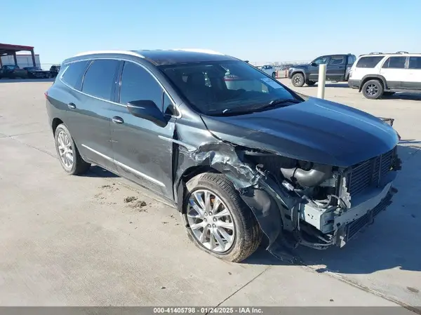 5GAERBKW5KJ260823 2019 BUICK ENCLAVE - Image 1