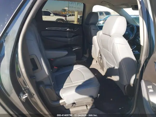 5GAERBKW5KJ260823 2019 BUICK ENCLAVE - Image 8