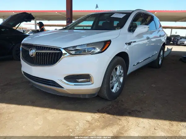 5GAERBKW5LJ159332 2020 BUICK ENCLAVE - Image 2