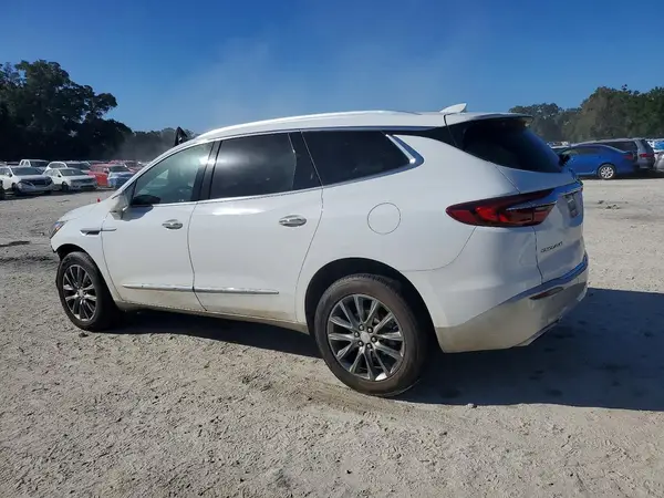 5GAERBKW5LJ185008 2020 BUICK ENCLAVE - Image 2