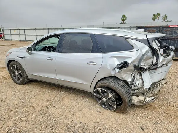5GAERBKW5LJ287702 2020 BUICK ENCLAVE - Image 2