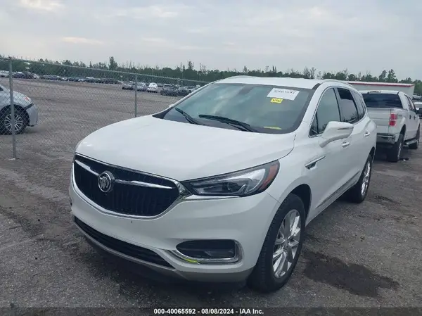 5GAERBKW5MJ259870 2021 BUICK ENCLAVE - Image 2