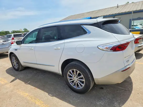 5GAERBKW5PJ130158 2023 BUICK ENCLAVE - Image 2