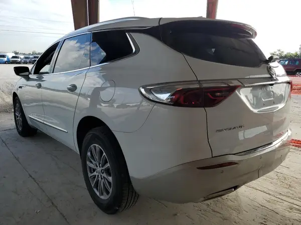 5GAERBKW5PJ148286 2023 BUICK ENCLAVE - Image 2