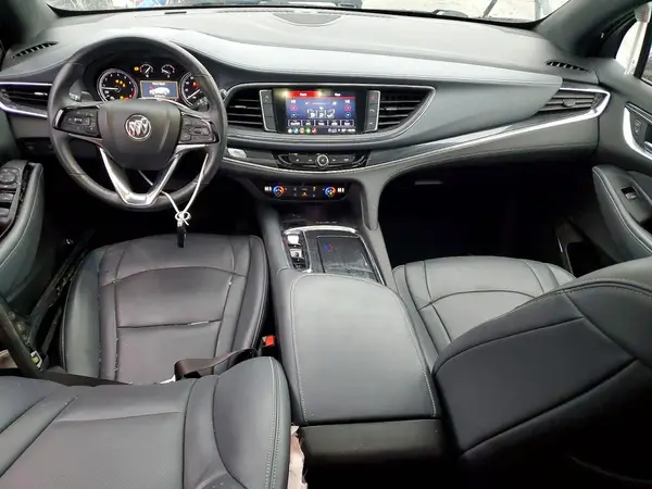5GAERBKW5PJ267892 2023 BUICK ENCLAVE - Image 8
