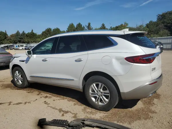 5GAERBKW6JJ136543 2018 BUICK ENCLAVE - Image 2