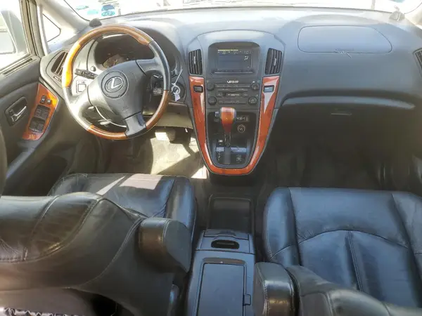 5GAERBKW6JJ136543 2018 BUICK ENCLAVE - Image 8