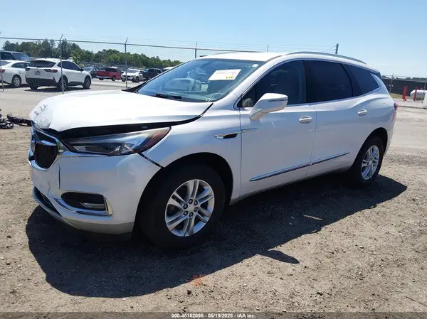 5GAERBKW6JJ142133 2018 BUICK ENCLAVE - Image 2