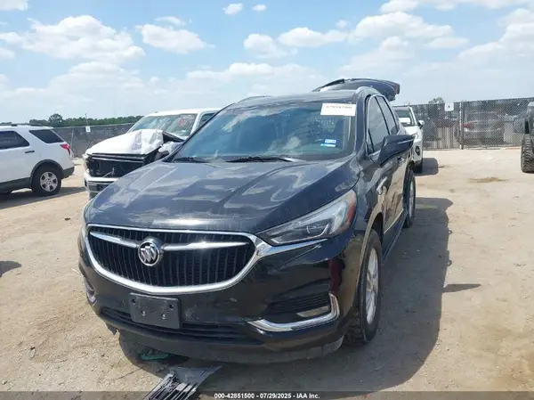 5GAERBKW6JJ252759 2018 BUICK ENCLAVE - Image 2