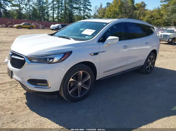 5GAERBKW6KJ111031 2019 BUICK ENCLAVE - Image 2