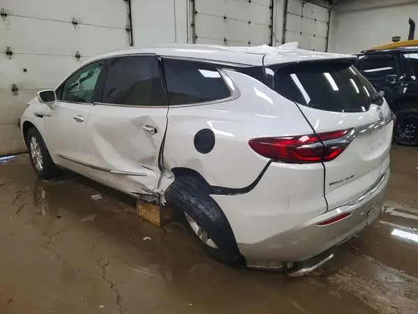 5GAERBKW6LJ136156 2020 BUICK ENCLAVE - Image 2