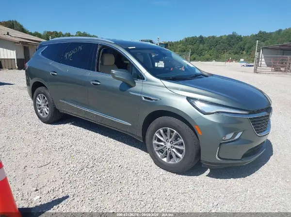 5GAERBKW6NJ135978 2022 BUICK ENCLAVE - Image 1