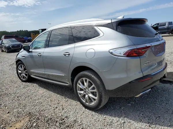 5GAERBKW6PJ263463 2023 BUICK ENCLAVE - Image 2