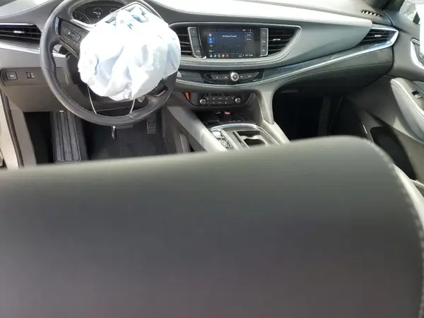 5GAERBKW6PJ263463 2023 BUICK ENCLAVE - Image 8