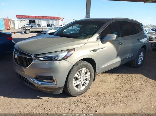 5GAERBKW7JJ216367 2018 BUICK ENCLAVE - Image 2