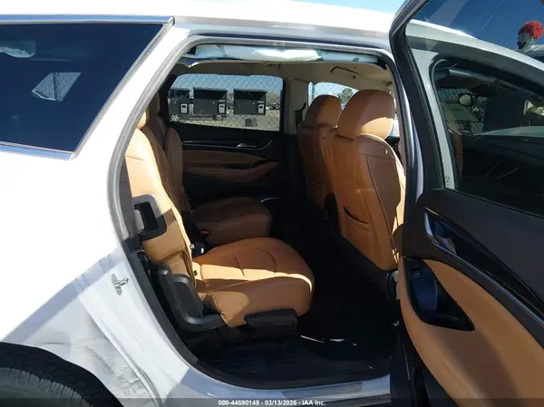 5GAERBKW7JJ285432 2018 BUICK ENCLAVE - Image 8