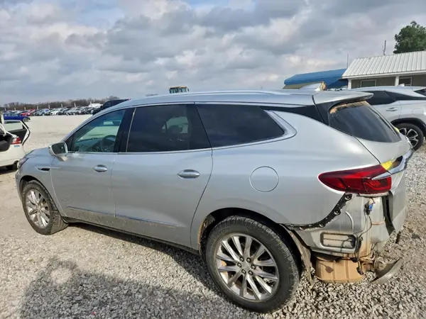 5GAERBKW7KJ293533 2019 BUICK ENCLAVE - Image 2