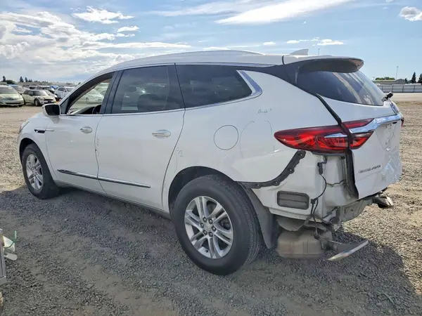5GAERBKW7LJ110052 2020 BUICK ENCLAVE - Image 2