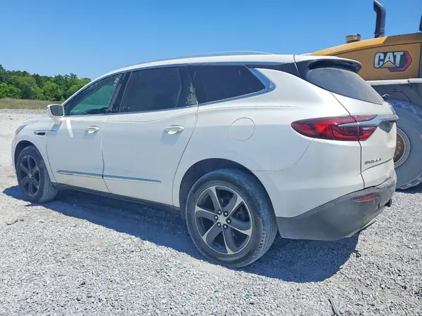 5GAERBKW7LJ180957 2020 BUICK ENCLAVE - Image 2