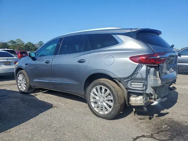 5GAERBKW7MJ143053 2021 BUICK ENCLAVE - Image 2