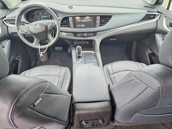 5GAERBKW8JJ128329 2018 BUICK ENCLAVE - Image 8
