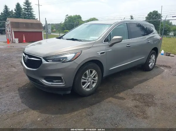 5GAERBKW8JJ154476 2018 BUICK ENCLAVE - Image 2